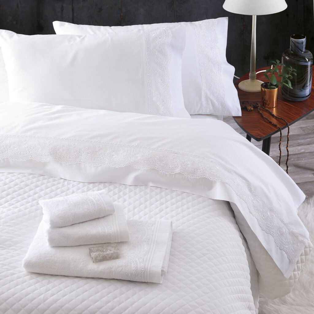 SHIRAZ - ΣΕΤ ΣΕΝΤΟΝΙΑ ΜΕ ΔΑΝΤΕΛΑ 4 ΤΕΜ. - ΛΕΥΚΟ - ΥΠΕΡΔΙΠΛΟ (230X260) - Rythmos