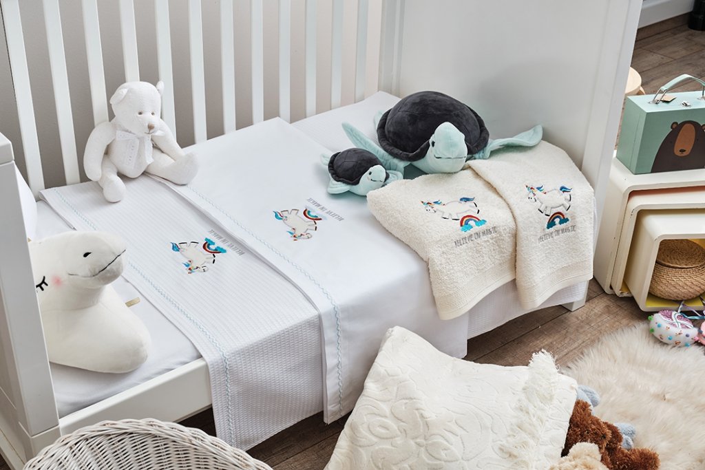 Σεντόνια Σετ Λευκό με Kέντημα Unicorn Blue - (2x 120x160 + 1 μαξ. 30x40) - BABY- COKITEX