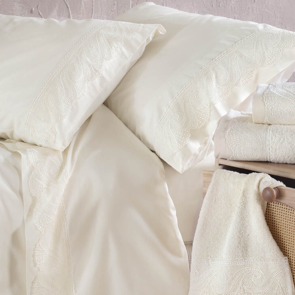 HYPATIA ΕΚΡΟΥ - ΣΕΤ ΣΕΝΤΟΝΙΑ ΜΕ ΔΑΝΤΕΛΑ 4 ΤΕΜ. - ΕΚΡΟΥ - ΥΠΕΡΔΙΠΛΟ (230X260) - Rythmos